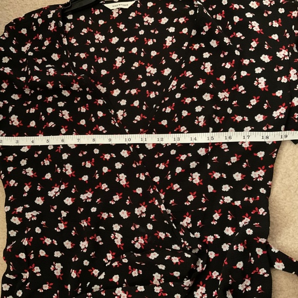 Max Studio floral wrap dress - Picture 5 of 7